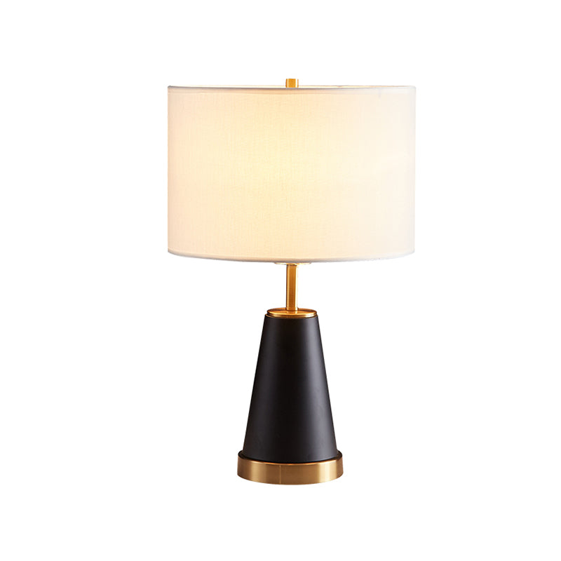 Trommeltafel licht modernistische stof 1 kop witte nachtkastje lamp met zwarte kegelbasis