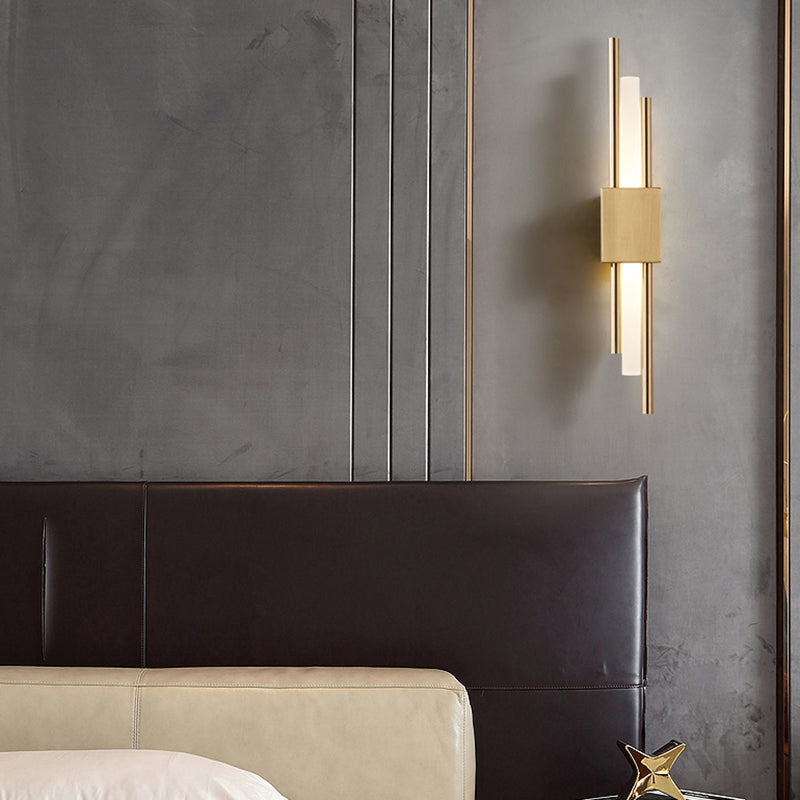 Modern Gold Metal Wall Lighting Fixtures Acrylic Shade Wall Lamp for Bedroom