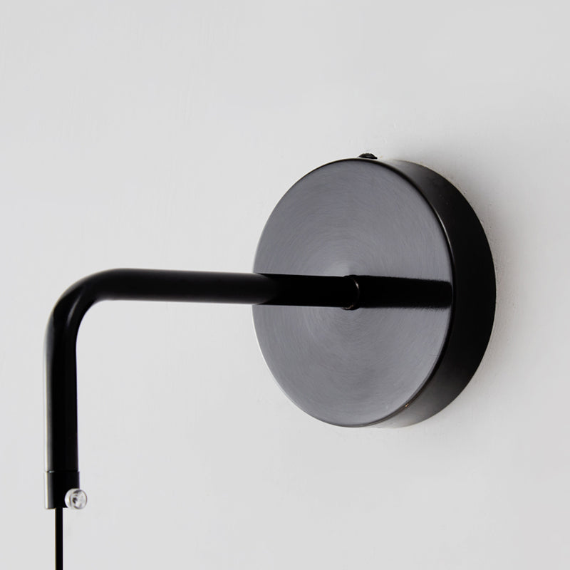 Metal Shade Wall Lamp Modern Style Black/Gold Shape Wall Mounted Lighting for Bedroom