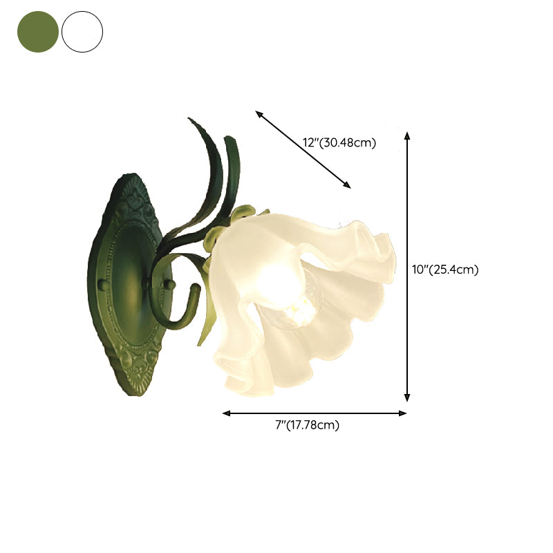 Contemporary Wall Sconce 1 / 2 - Light Wall Lighting in Green / White