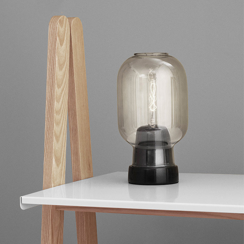 Table de chambre elliptique légère fumée en verre gris 1 tête lampe de nuit moderne en noir