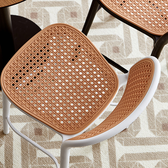Modern Style Plastic Counter Stool Low Back Barstool with Footrest