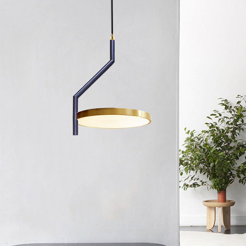 Black and Gol Circle Plafond Pendard Light moderniste Metal LED Suspension Lampe avec tige incurvée pour le salon