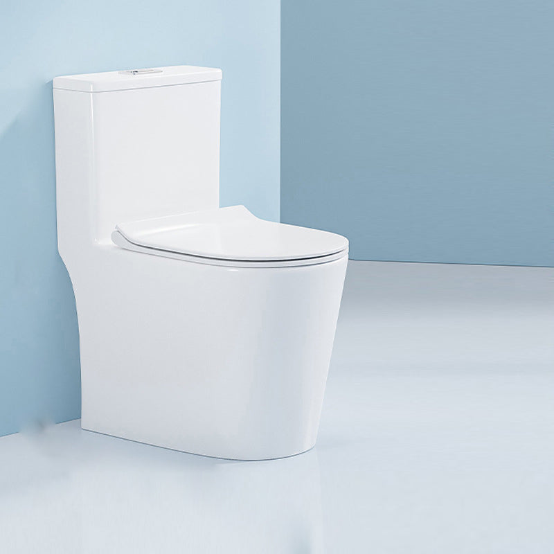 Traditional Floor Mounted Flush Toilet One Piece Toilet Siphon Jet Toilet