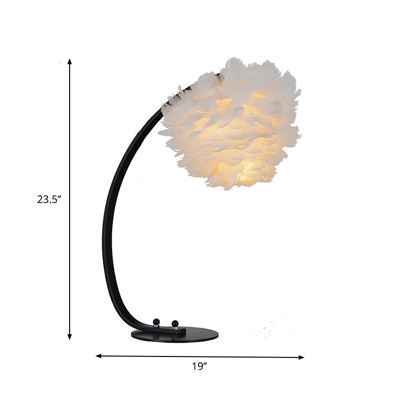 Éclairage de table de nuit de nuit moderniste Blossom Feather LAMPE