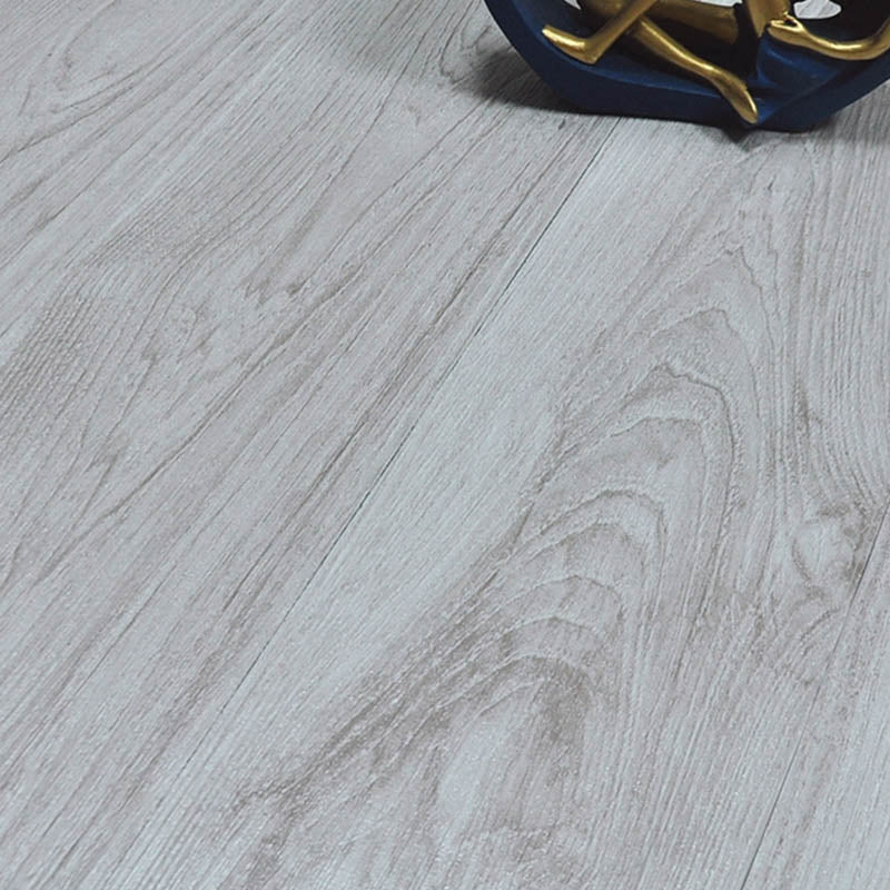 Fire Resistant PVC Flooring Self-Stick Waterproof Wooden Effect PVC Flooring