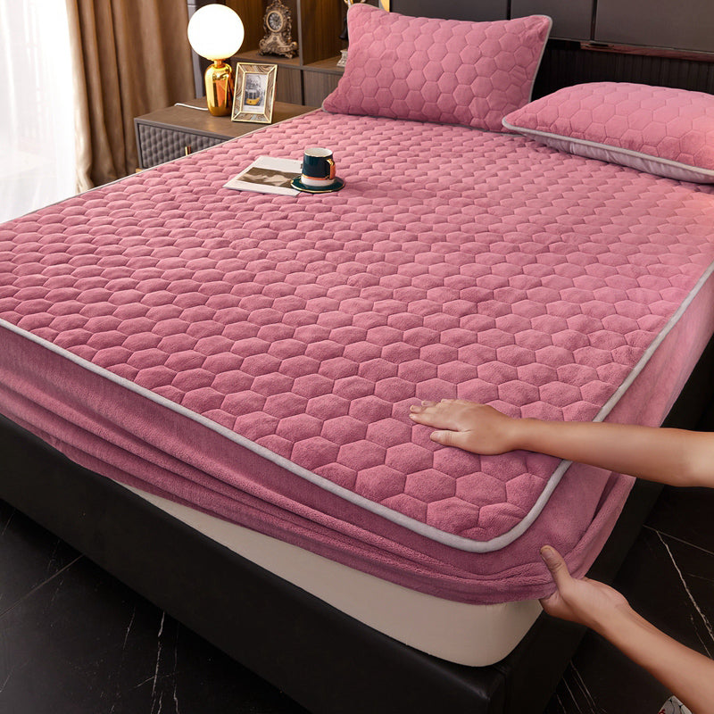 Modern Bed Sheet Set Elegant Print Flannel Fitted Sheet for Bedroom