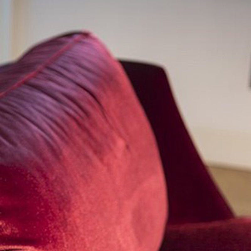 Scandinavian Upholstered Chaise Lounge Couch Armless Chaise Lounge Chair in Apple Red