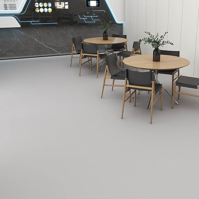 PVC Flooring Waterproof Fire Resistant Smooth PVC Wooden Effect Flooring