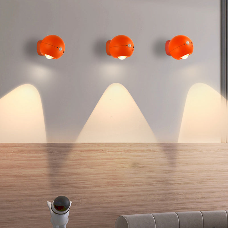 Modernism Single Polished Wall Mounted Sconce Metal Wall Light for Bedroom