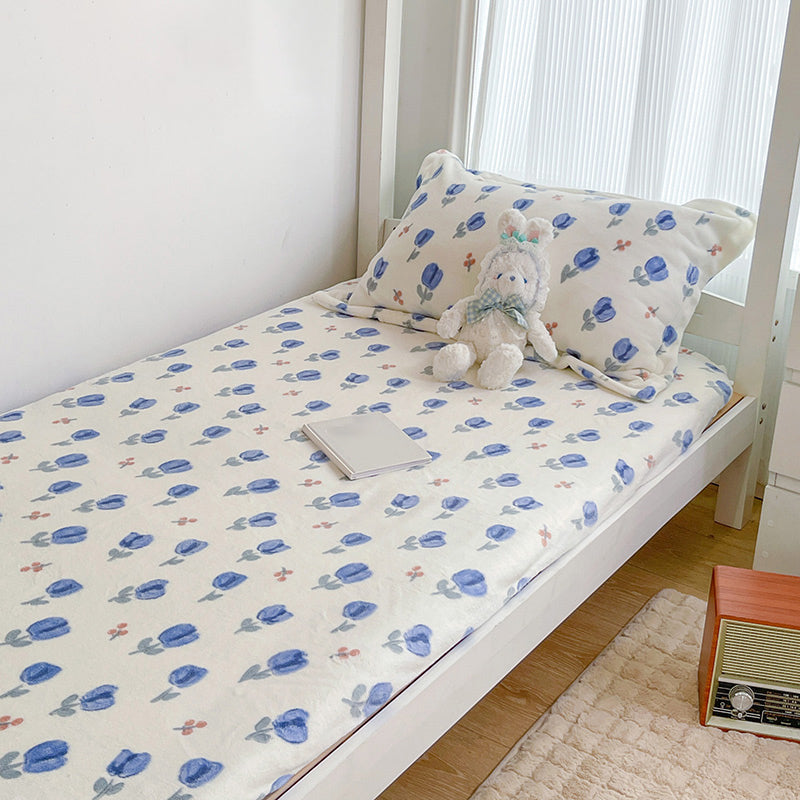 Modern Bed Sheet Set Animal Print Flannel Fitted Sheet for Bedroom