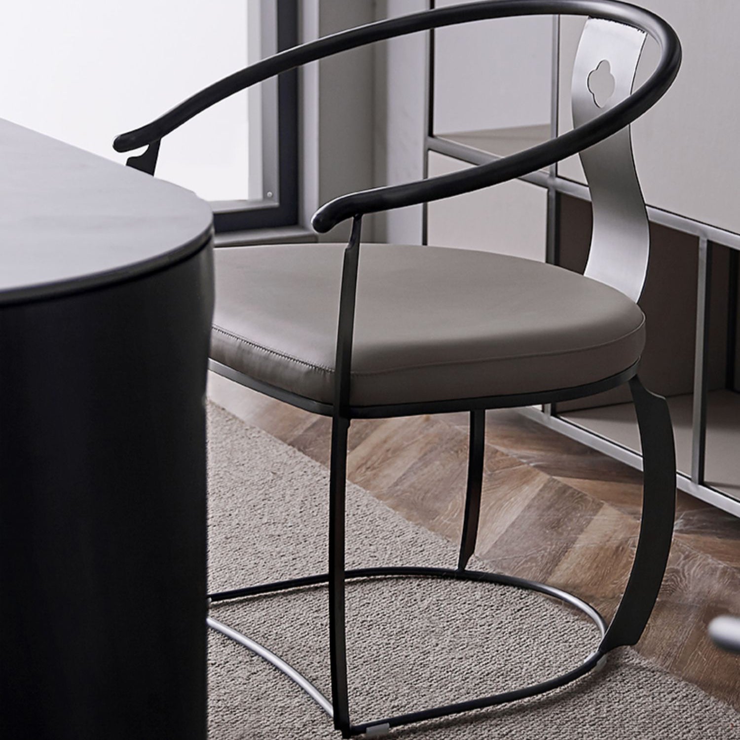 Glam Style Dining Chair Upholstered Arm Chair with Metal Base