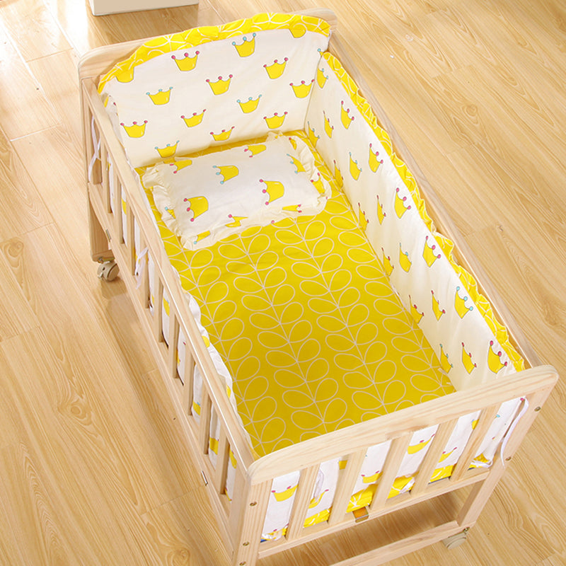 Solid Wood Rocking Baby Crib Cradle Rectangle with 4 Wheels Cradle