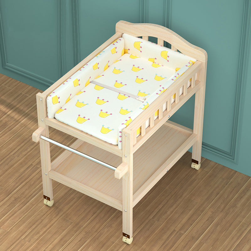 Modern Wooden Baby Changing Table Safety Rails Changing Table with Shelves
