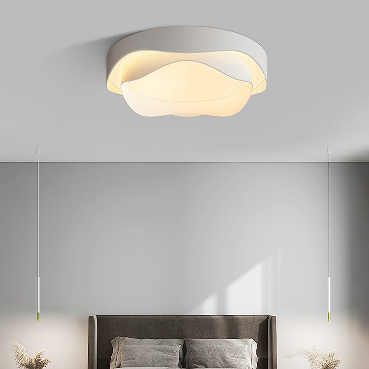 Modern Metal Flush Mount Flower Shape LED Ceiling Light with Acrylic Shade for Living Room