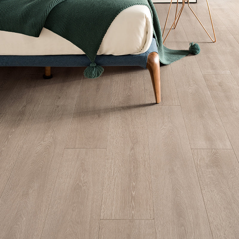 Natural Finish Laminate Flooring Scratch Resistance Smooth Laminate Plank Flooring