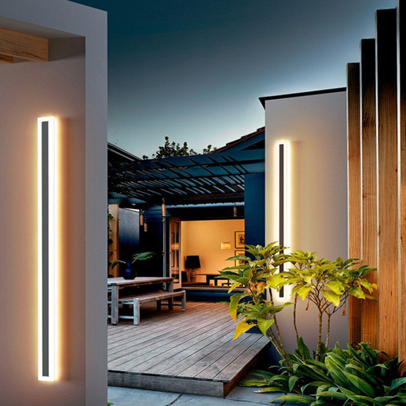 Linear Wall Lighting Simplicity Metal 1 Light Wall Sconce in Black