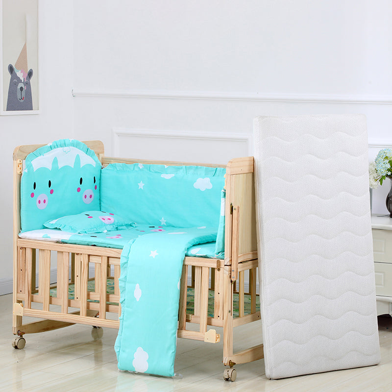 Wooden Animal Pattern Nursery Crib Modern Storage Nursery Bed with Casters