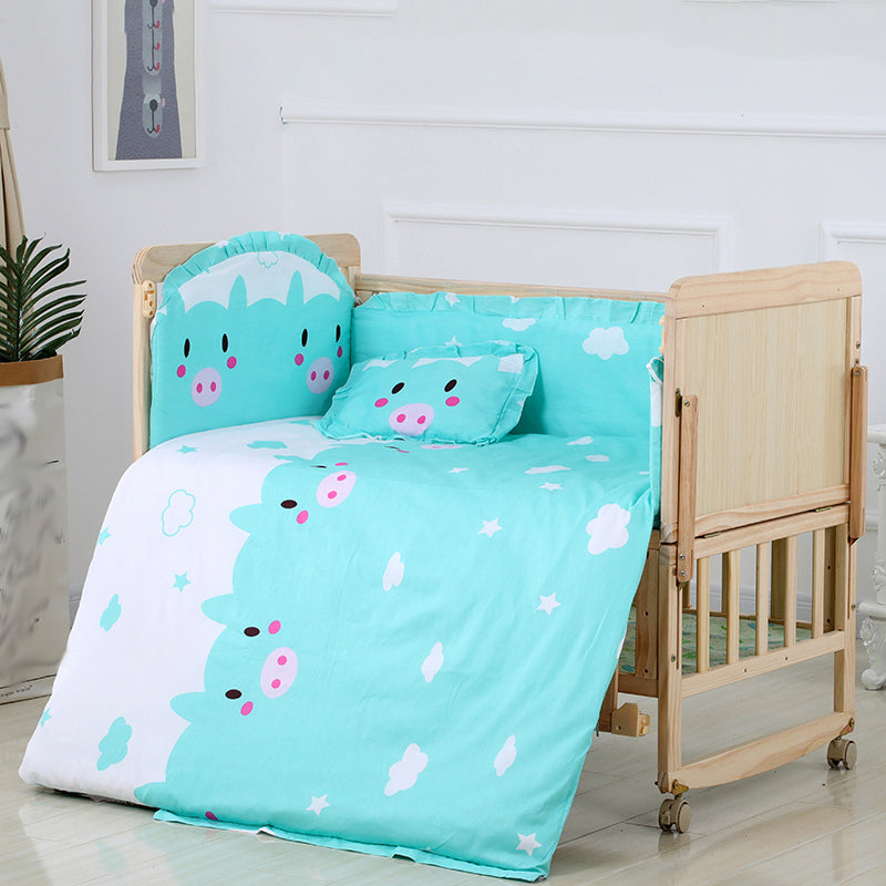 Wooden Animal Pattern Nursery Crib Modern Storage Nursery Bed with Casters