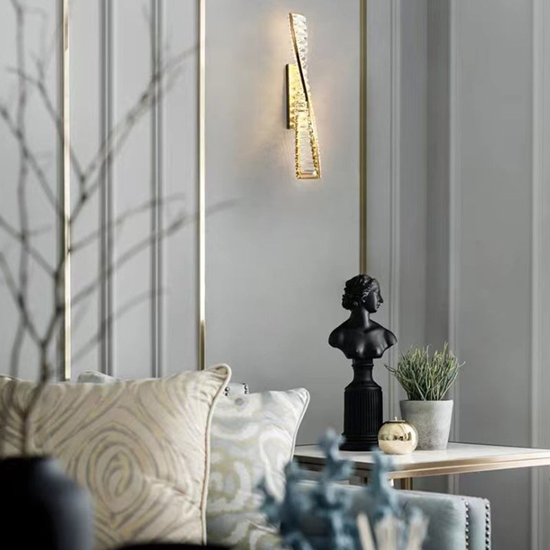 Geometric Shape Metal Wall Sconces Modern 1-Light Wall Mount Light Fixture in Gold