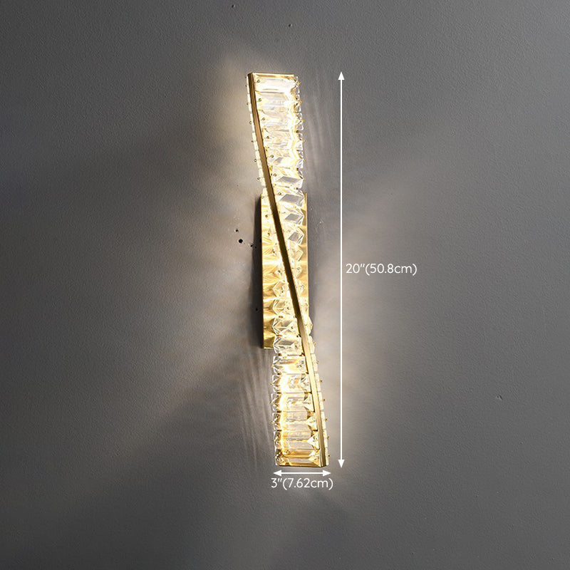 Geometric Shape Metal Wall Sconces Modern 1-Light Wall Mount Light Fixture in Gold