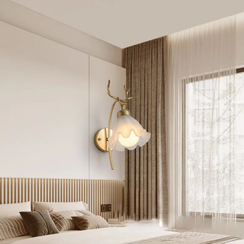 Gold Modern Metal Wall Sconce Flower Shape Wall Light with Glass Shade for Bedroom