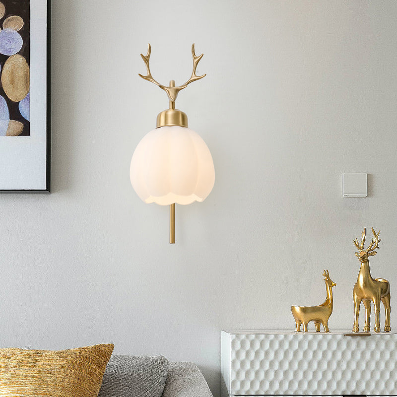 Gold Modern Metal Wall Sconce Bud Shape Wall Light with Glass Shade for Bedroom