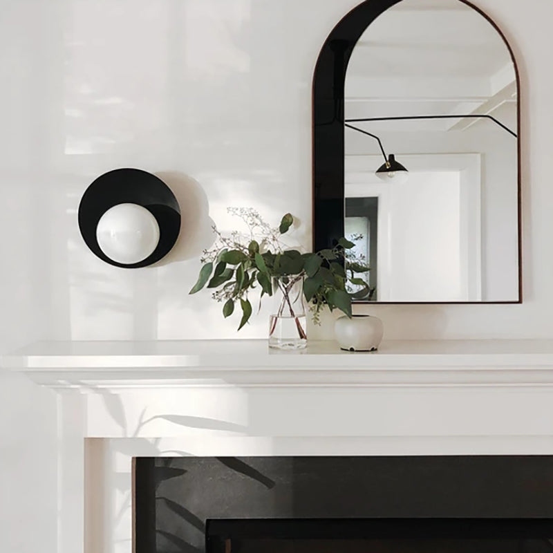 Round Shape Glass Vanity Lamp Modern Style 1 Light Vanity Light Fixture