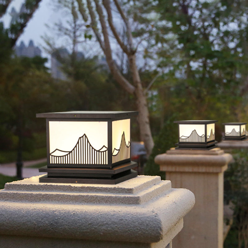 Creative Pillar Light Modern LED Solar Lighting Fixture for Backyard