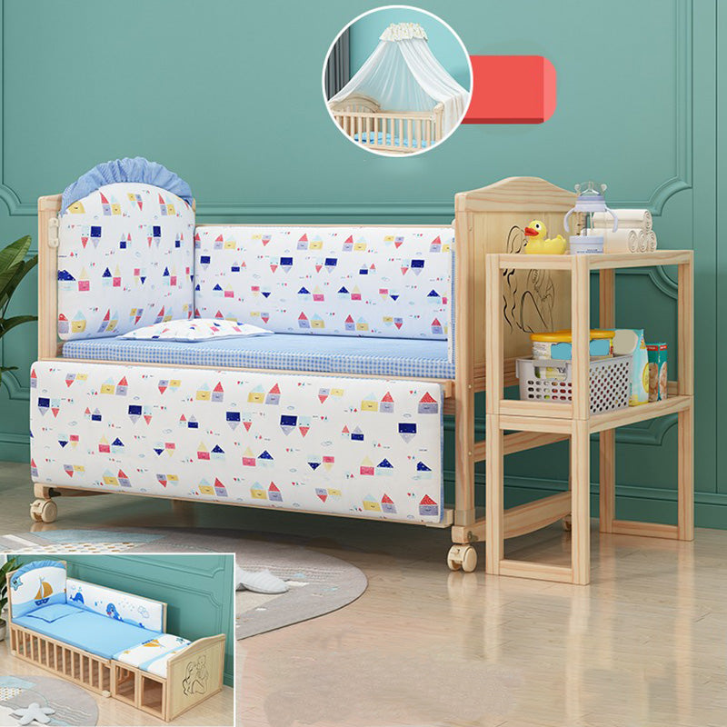 Wooden Contemporary Nursery Bed Animal Pattern Crib with Casters