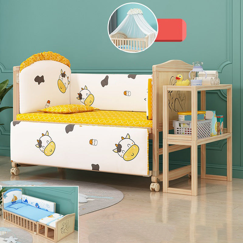 Wooden Contemporary Nursery Bed Animal Pattern Crib with Casters