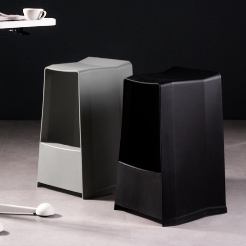 Modern Style Plastic Counter Stool Armless Barstool with Footrest