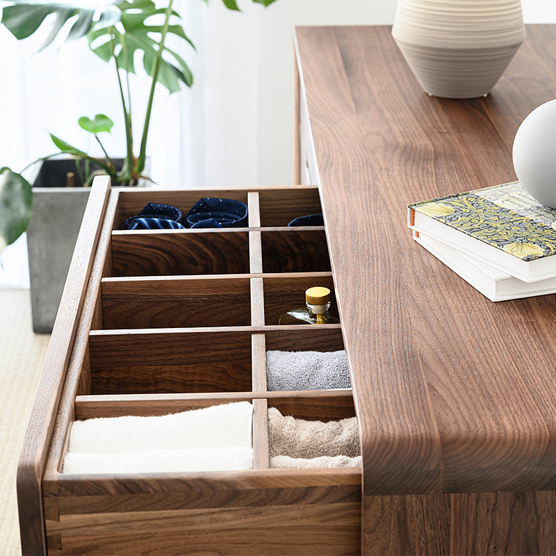 Modern Storage Chest Solid Wood Storage Chest Dresser with 8 Drawers