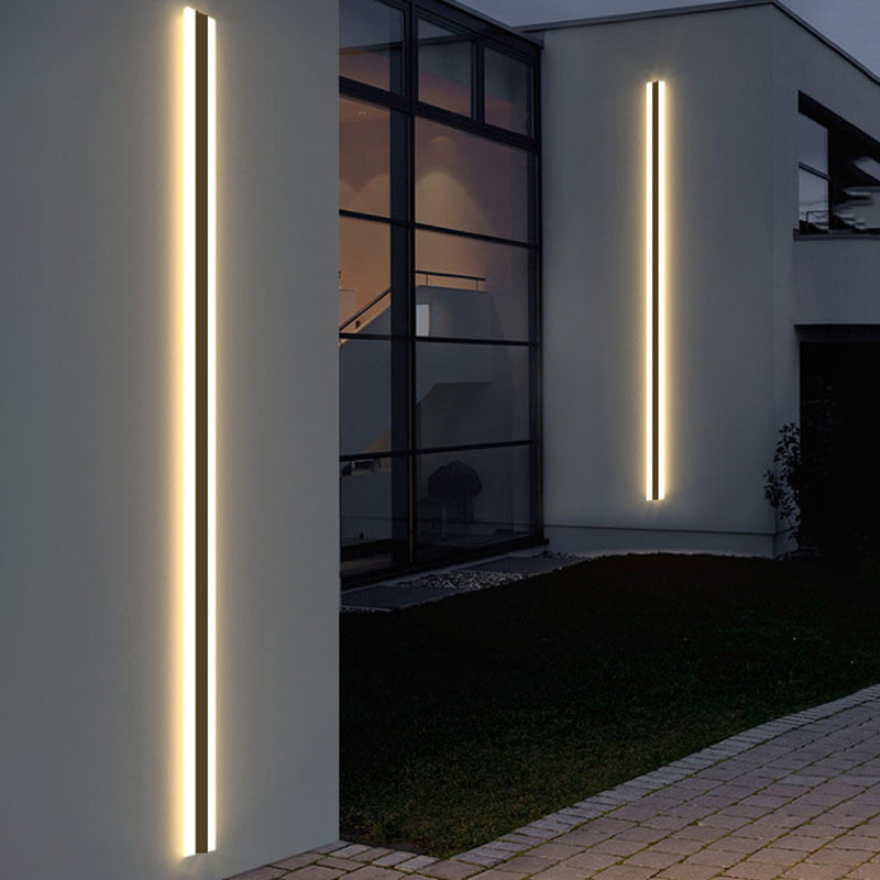 Metal Linear Shape Wall Light Modern Style 1 Light Wall Mount Lighting in Black