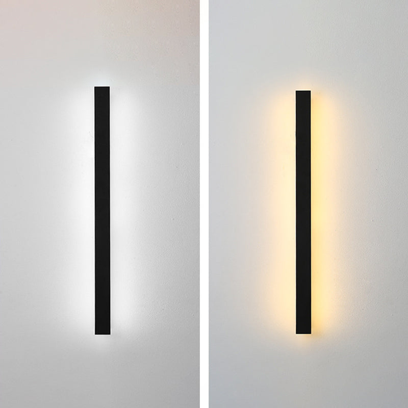 Linear Shape Metal Wall Light Modern Style 1 Light Wall Mount Lighting in Black