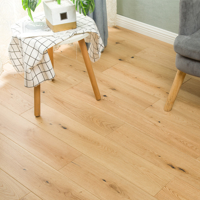 Traditional Wood Flooring Tiles Click Lock Wire Brushed Plank Flooring