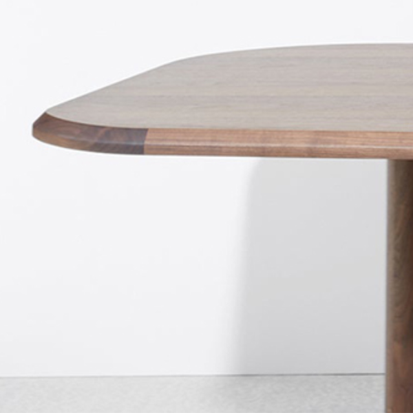 Oak Solid Wood Dining Table Tripod Base Dining Table for Dining Room