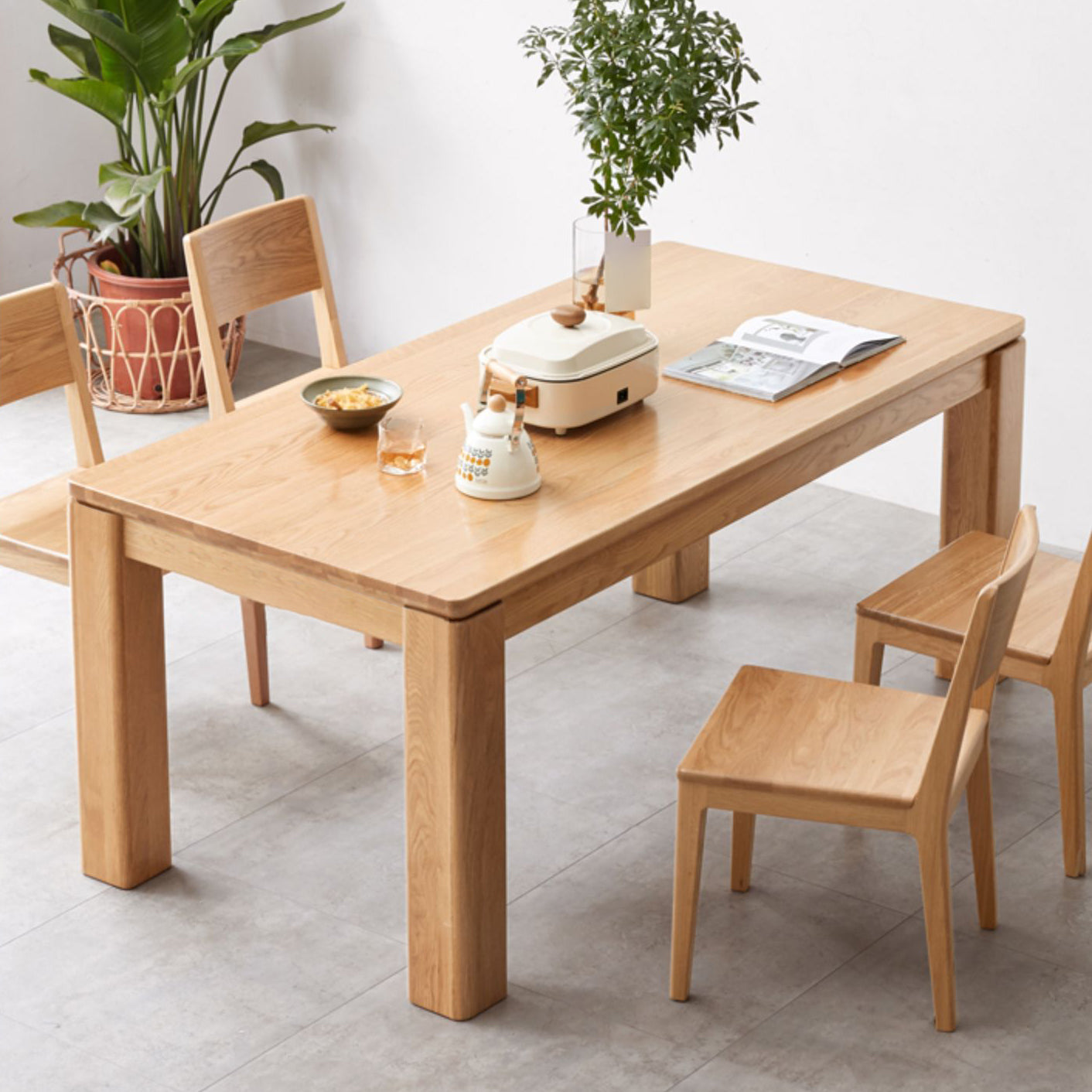 Rectangle 4 Legs Dining Table Solid Wood Dining Table in Natural and Walnut
