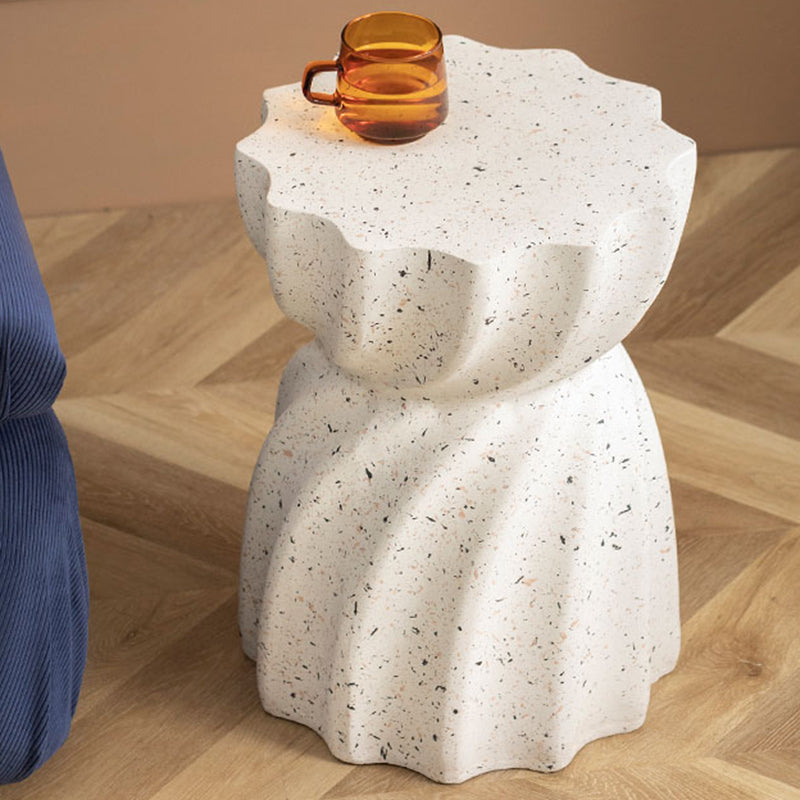 Contemporary 13.8-inch End Table Pedestal Beige Nesting Table