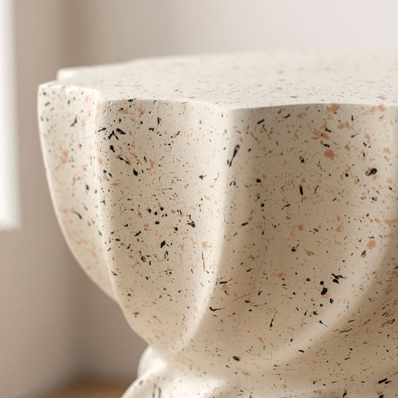 Contemporary 13.8-inch End Table Pedestal Beige Nesting Table