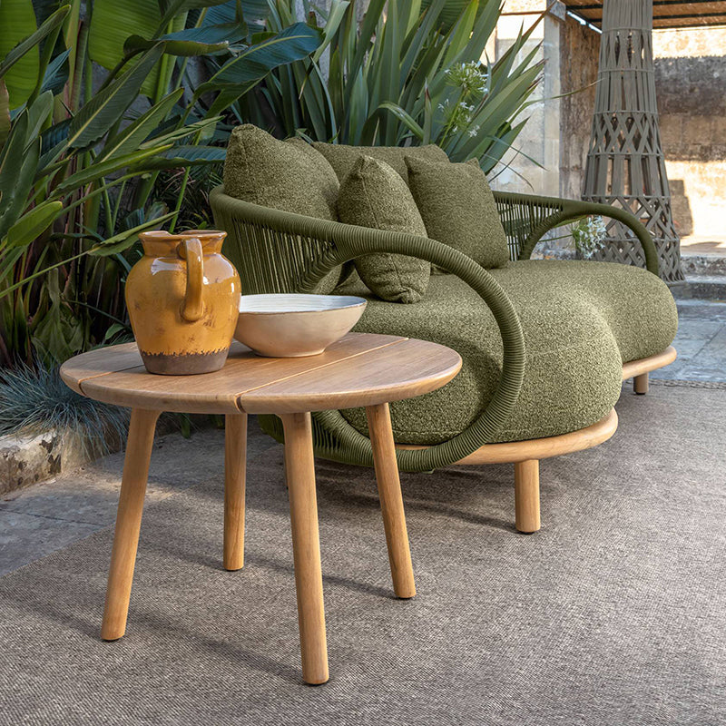 Minimalistic Patio Sofa Farmhouse Style Villa Outdoor Patio Sofa