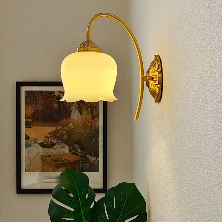 Metal Modern Wall Sconce Flower Shape Wall Light with Resin Shade for Bedroom