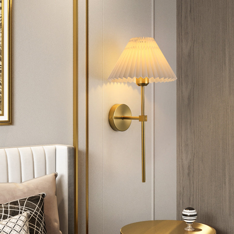 Single Contemporary Golden Bathroom Vanity Light Fabric Shaded Bath Bar