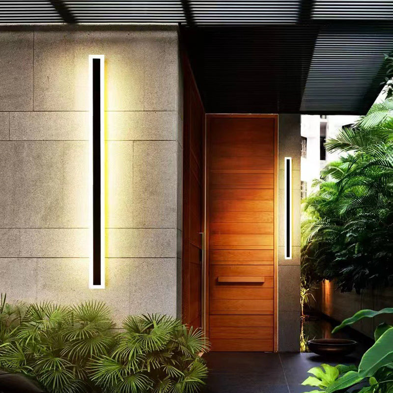 Linear Shape Metal Wall Sconces Modern 1-Light Wall Mount Light Fixture in Black