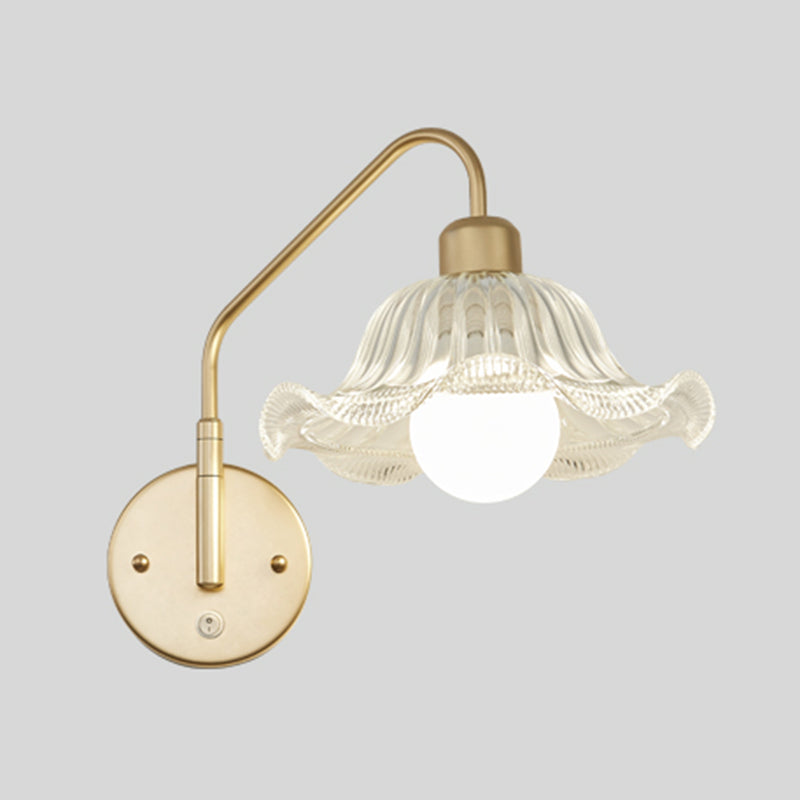 Flower Shape Metal Wall Sconces Industrial 1 Light Wall Mount Light Fixture in Gold