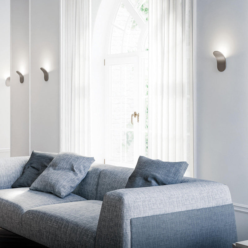 Contemporary Single Black/White Wall Mounted Sconce Metal Wall Light