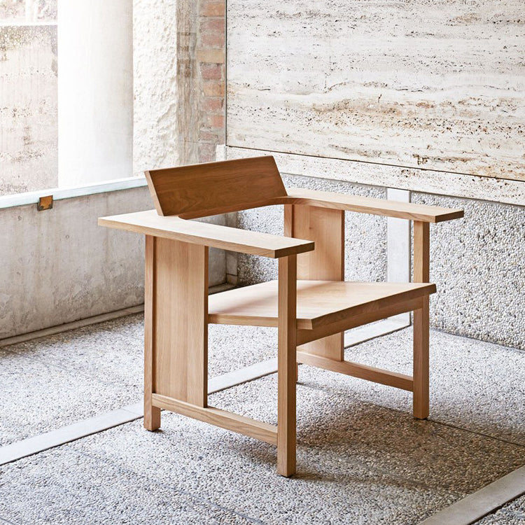 Modern Simple Arm Chair Solid Wood Frame Guest Chair for Dining Room