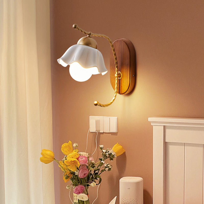 Contemporary White Shade Wall Light 1-Light Wall Mounted Light Fixture for Bedroom