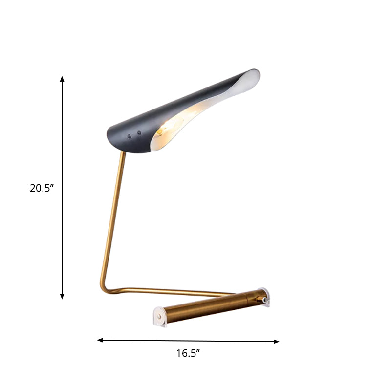 Lampada da tavolo nera postmoderna a forma di uccello a forma di uccello Lampada da tavolo metallica postmoderna a 1 lampadina con supporto curvo