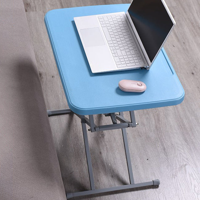 Adjustable Home Kids Desk 25.2" W Plastic & Steel Child Desk